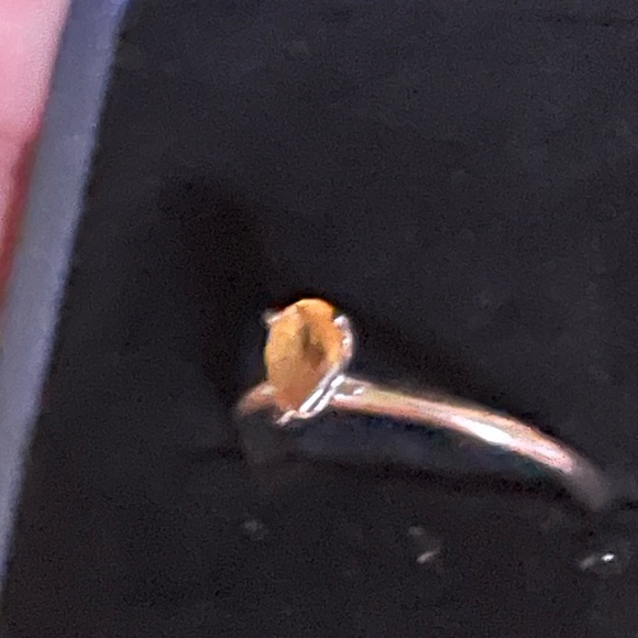 925 stamped sterling silver and genuine citrine ring - Picture 7 of 8